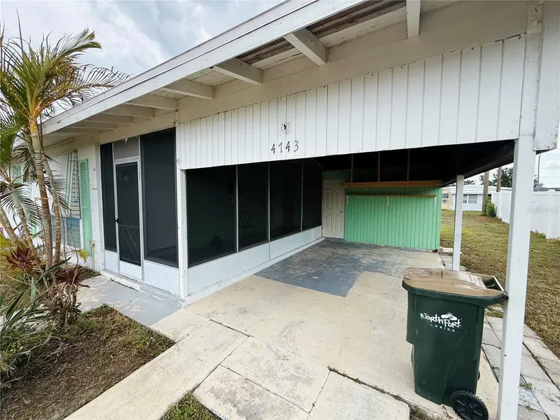 4743 Chicopa St, FL