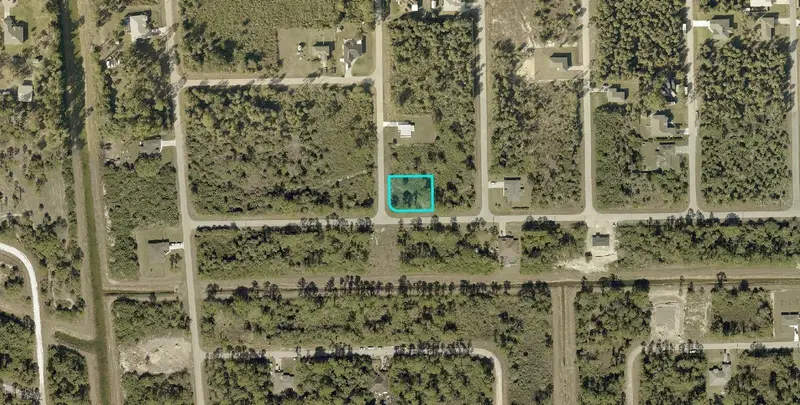 137 Nacelle Ave S, FL