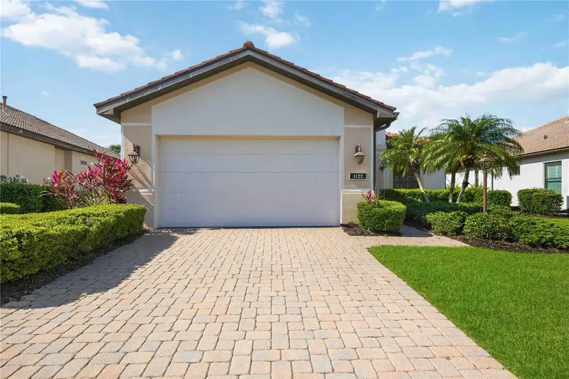 1122 Cielo Ct, FL