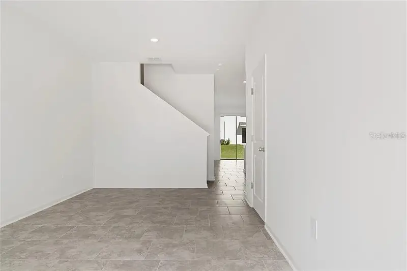 3334 Laurent Loop, FL