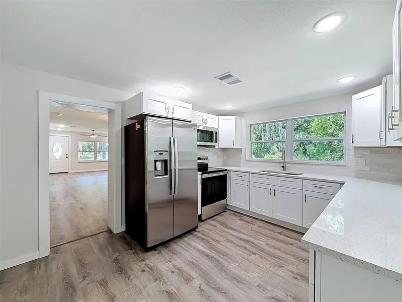 317 Ne 13th Ter, FL