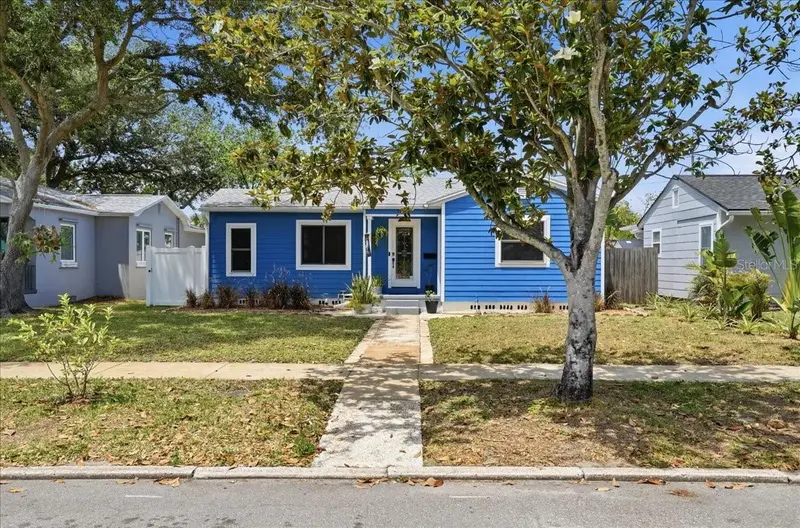 3145 8th Ave N, FL