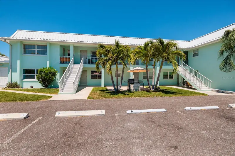 10 164th Ave #1, FL