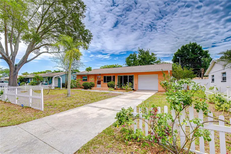 6710 35th Ter N, FL