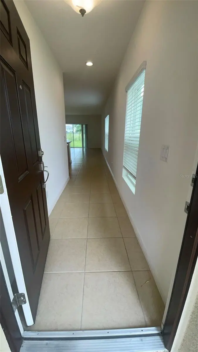 908 Anna Pl, FL