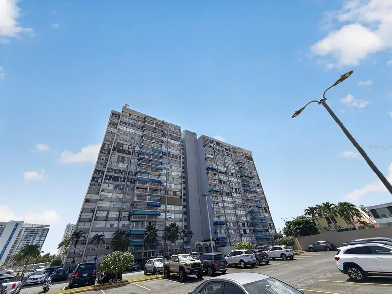 Cond. Mundo Feliz Calle Hermano RodríGuez #1202, PR