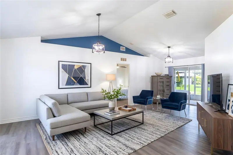 2600 Shortleaf, FL