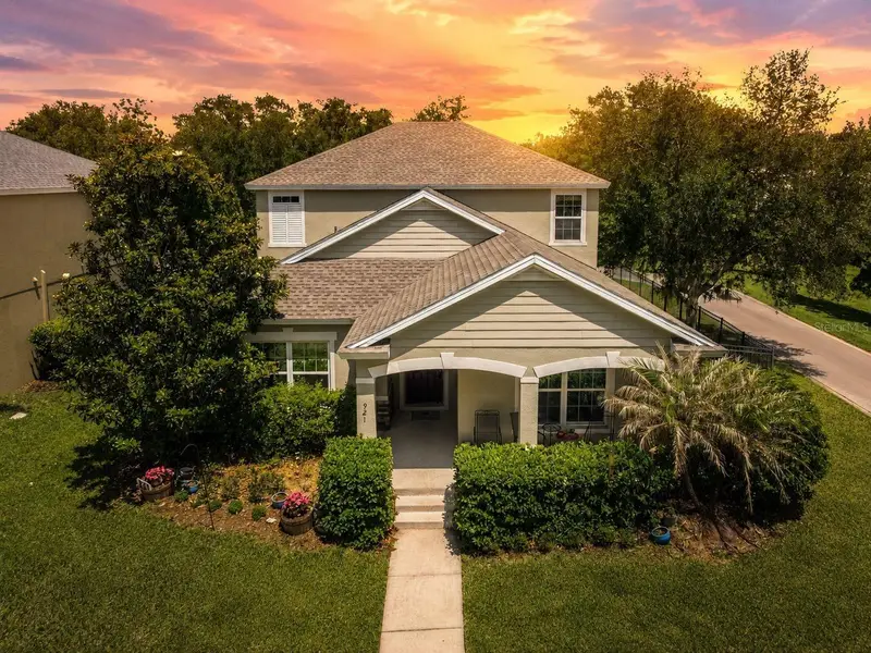 921 Bending Oak Trl, FL
