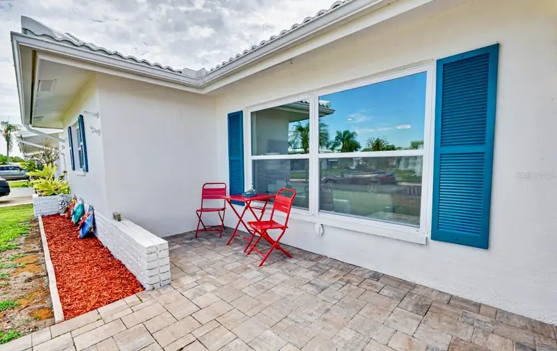 3662 97th Ave N, FL