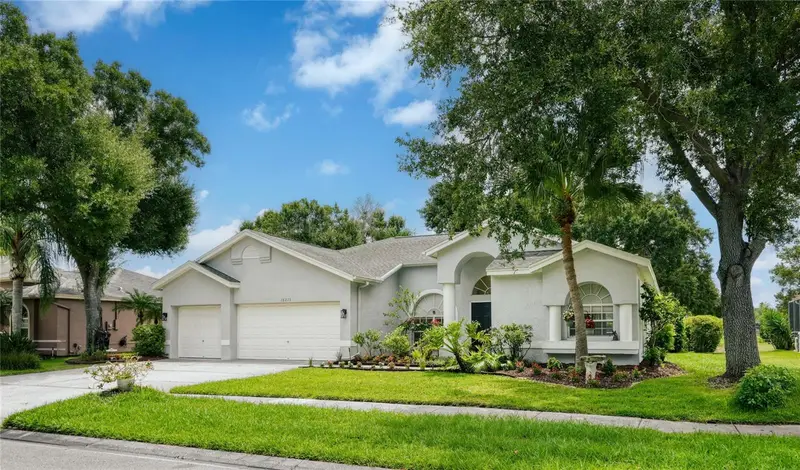 16215 Hoylake Dr, FL