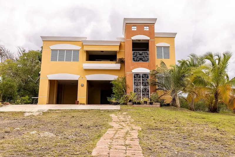706 St Sectot La Julia, PR
