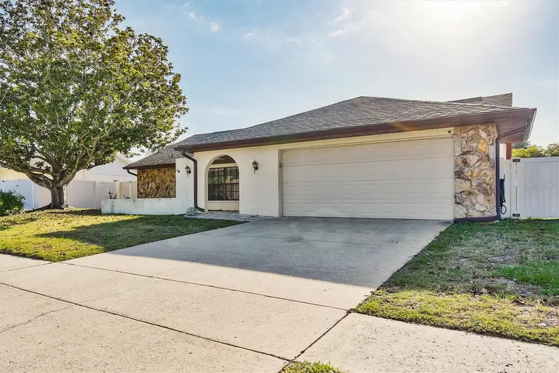 4422 Tall Oak Ln, FL