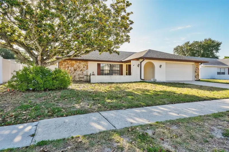 4422 Tall Oak Ln, FL