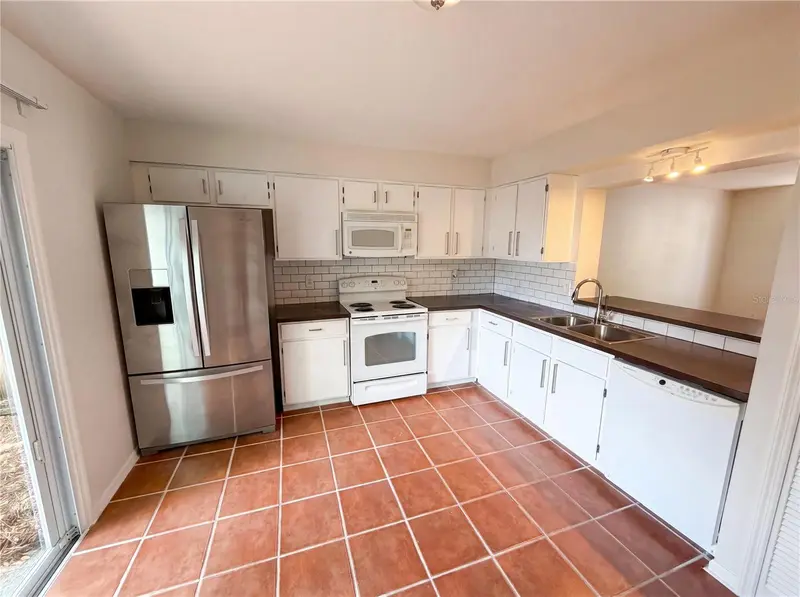 510 Green Spring Cir, FL