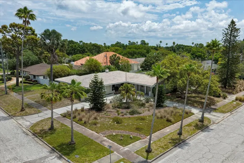 109 Ponce De Leon Blvd, FL