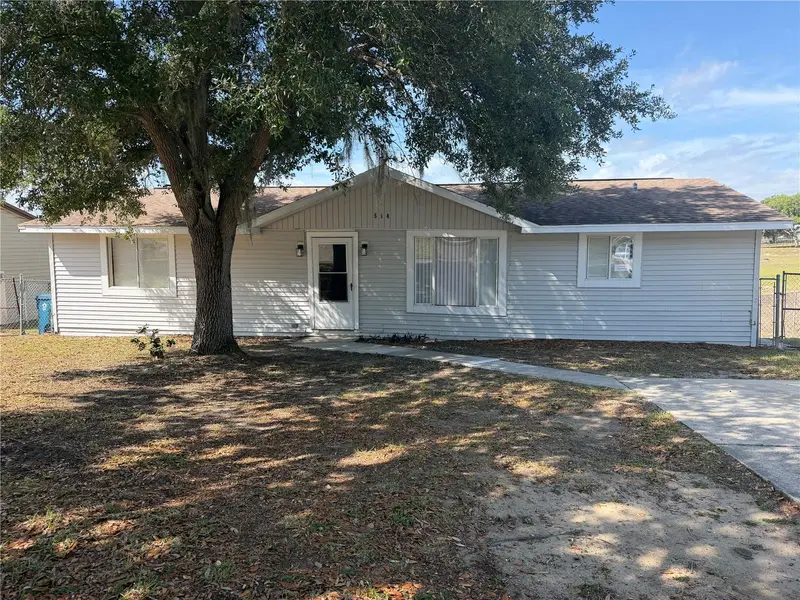 514 Greenbrough Dr, FL