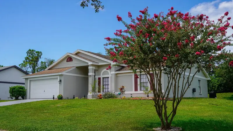 8141 Golf Club Ct, FL