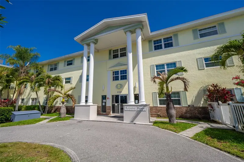 230 Columbia Dr #311, FL