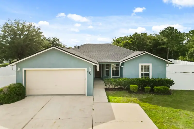 525 Partridge Dr, FL