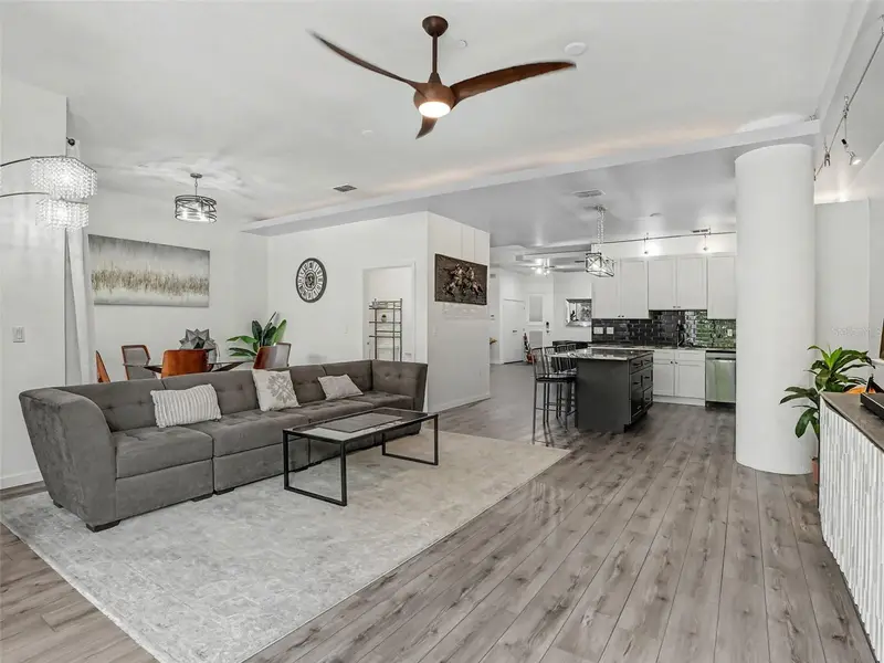 1 S Eola Dr #1, FL