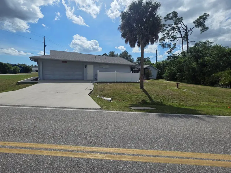 1265 Yorkshire St, FL