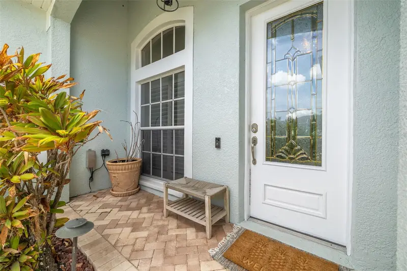 8253 Wild Oaks Cir, FL