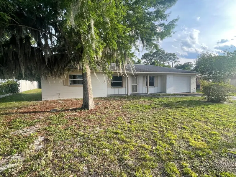 23 Lonesome Pine Trl, FL