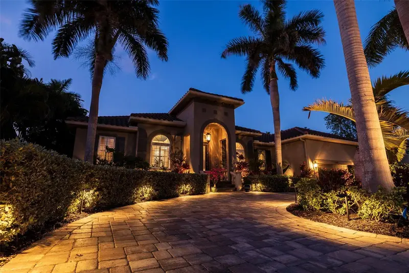 629 Cortez Dr, FL