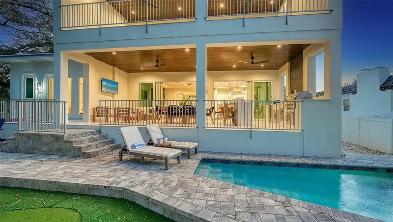 1537 Siesta Dr, FL