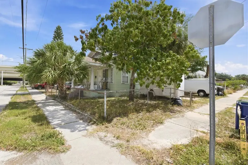 301 N 26th St #A, FL