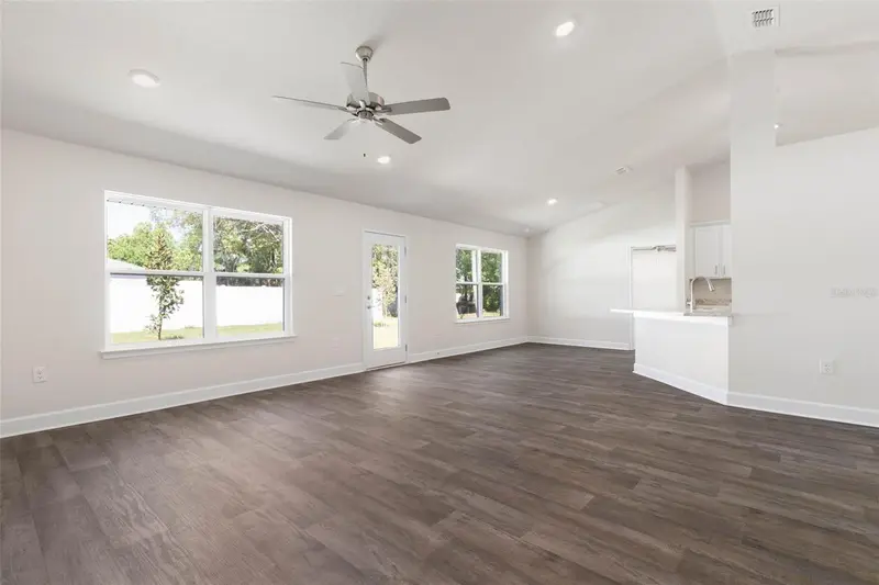 105 Palmwood Dr, FL
