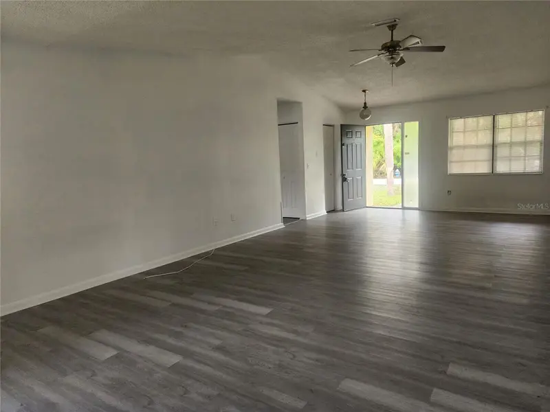 14 Pitt Ln, FL