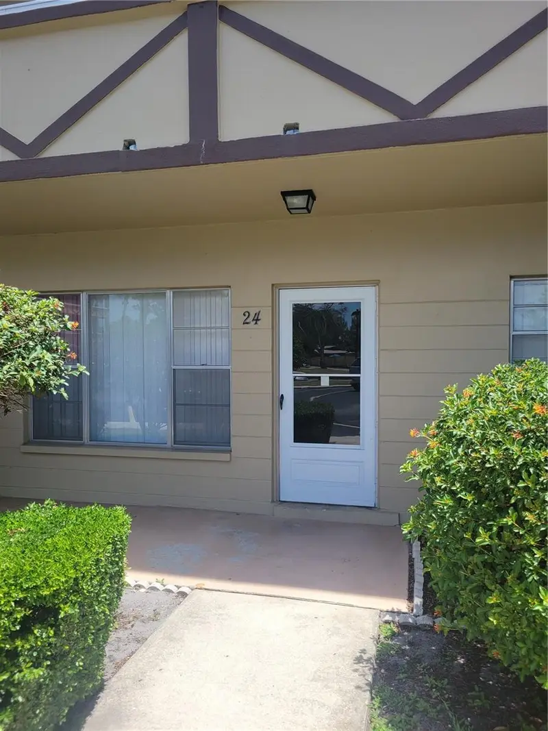 2464 Australia Way E #24, FL