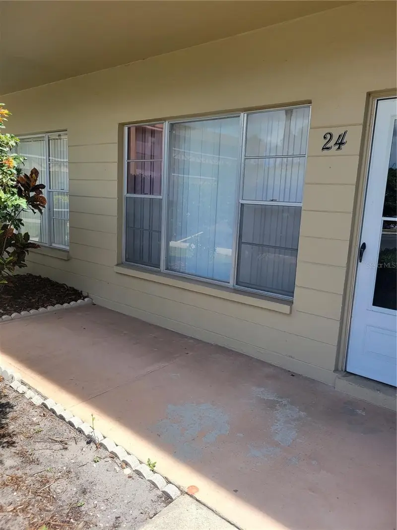 2464 Australia Way E #24, FL
