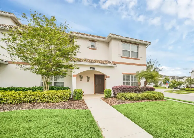 9017 Dogleg Dr, FL