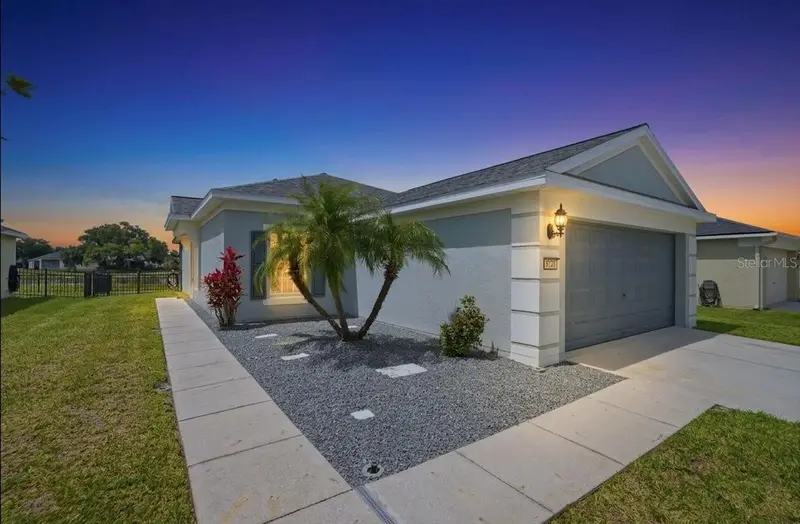 9724 50th Street Cir E, FL