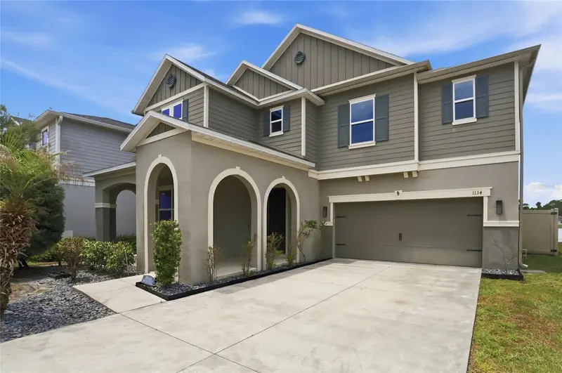 1134 Augustus Dr, FL