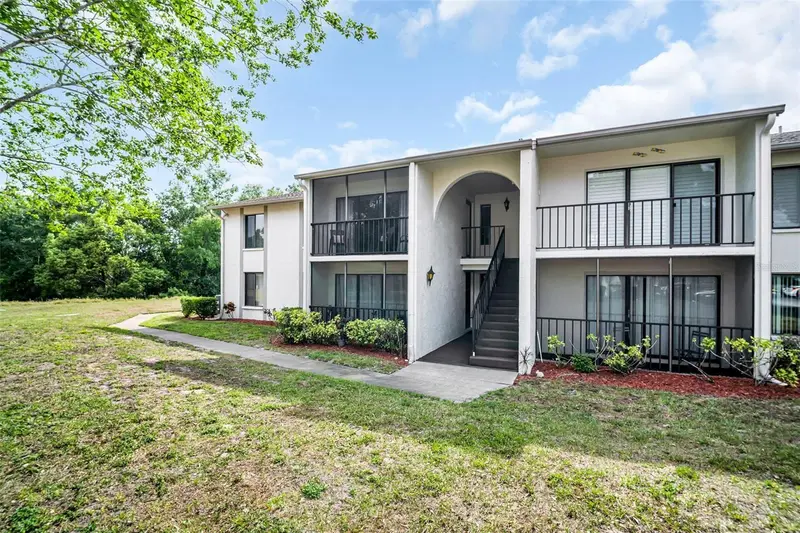 2642 Pine Ridge Way S #G2, FL