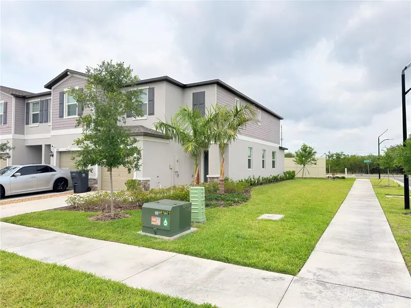 253 Tulip Banded Way, FL