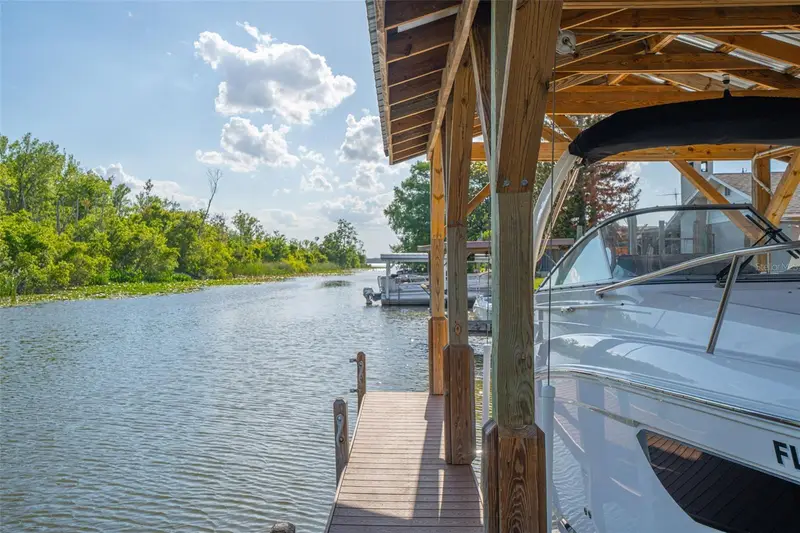 13334 Country Club Dr, FL