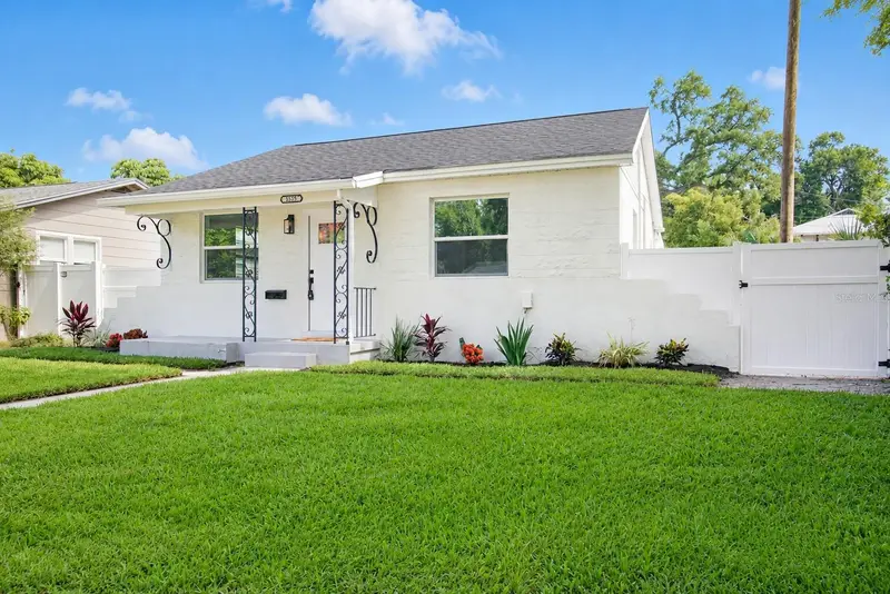 3459 8th Ave N, FL