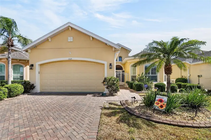 1525 Emerald Dunes Dr, FL