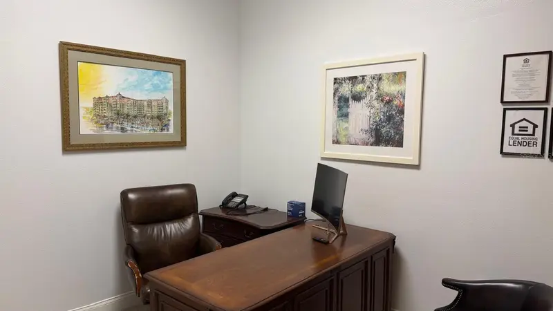 7901 Kingspointe Pkwy #8, FL