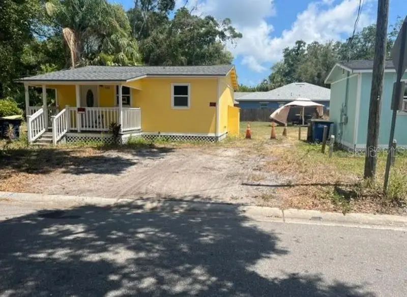 912 Engman St, FL