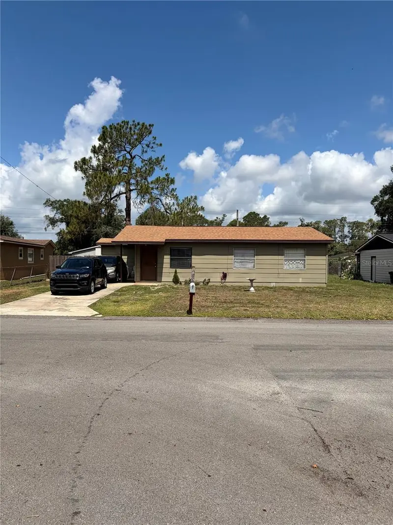 1106 Milner Dr W, FL