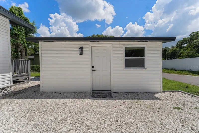 501 E Cluster Ave, FL