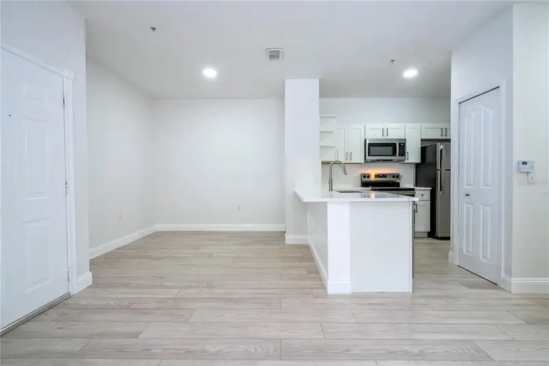 1375 Lake Shadow Cir #11103, FL