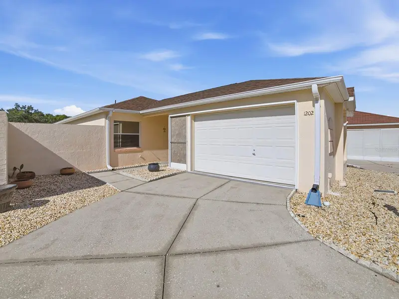 1202 Fernando Ln, FL