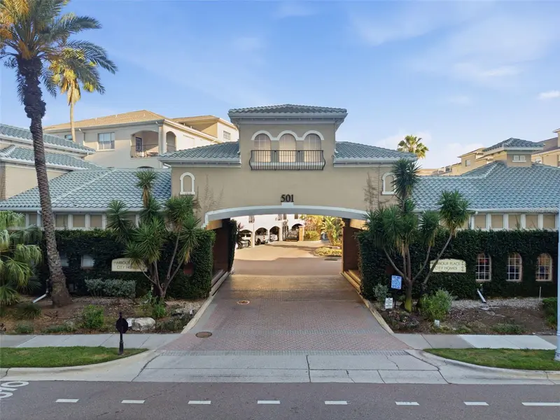 501 Knights Run Ave #1332, FL