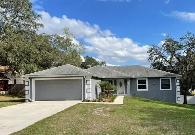 7013 Odoniel Loop W, FL